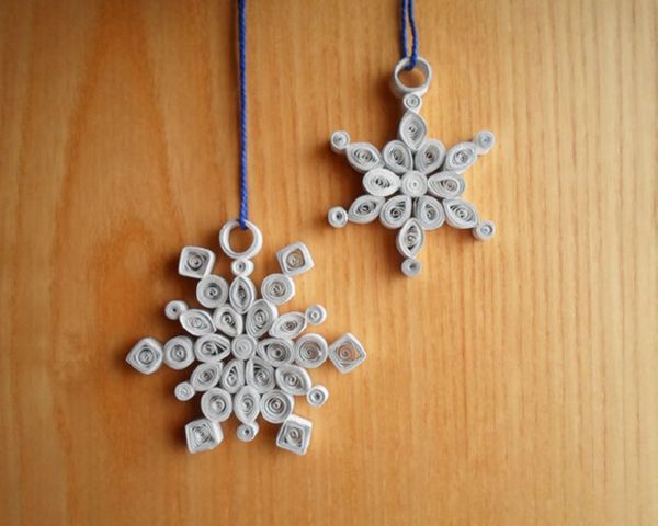 Beaux flocons de neige pour la nouvelle année 2017 avec leurs propres mains de papier - diagrammes et photos en plusieurs étapes. Cours de maître pour les enfants sur de grands flocons de neige en technique origami