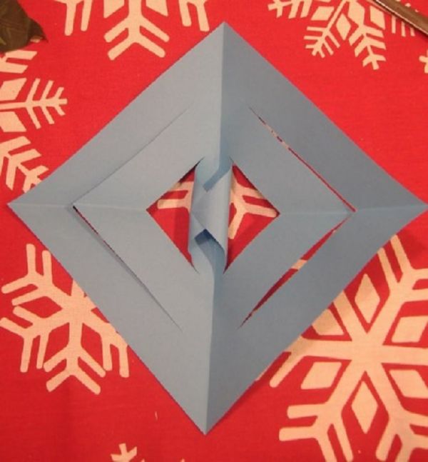 Beaux flocons de neige pour la nouvelle année 2017 avec leurs propres mains de papier - diagrammes et photos en plusieurs étapes. Cours de maître pour les enfants sur de grands flocons de neige en technique origami