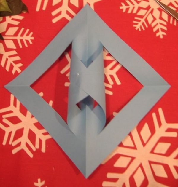 Beaux flocons de neige pour la nouvelle année 2017 avec leurs propres mains de papier - diagrammes et photos en plusieurs étapes. Cours de maître pour les enfants sur de grands flocons de neige en technique origami