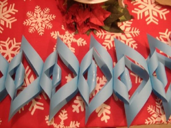 Beaux flocons de neige pour la nouvelle année 2017 avec leurs propres mains de papier - diagrammes et photos en plusieurs étapes. Cours de maître pour les enfants sur de grands flocons de neige en technique origami
