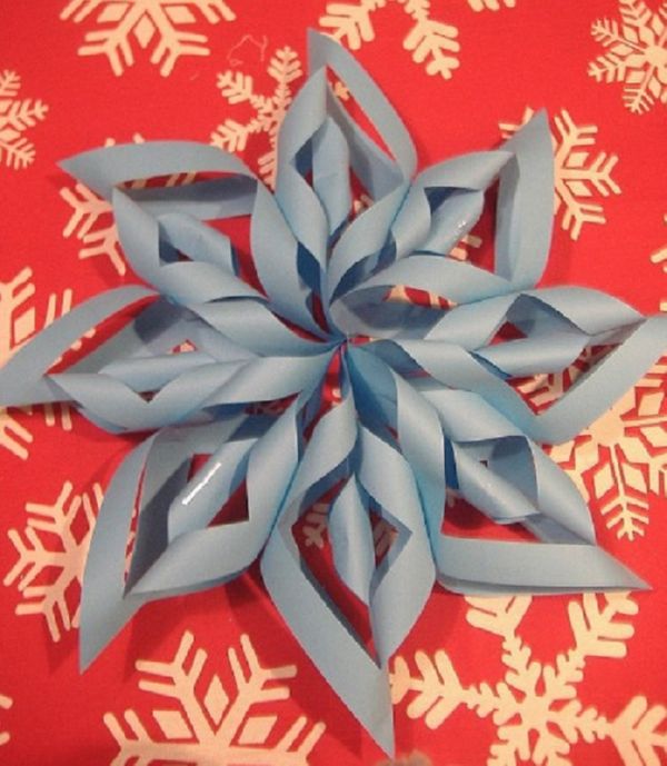 Beaux flocons de neige pour la nouvelle année 2017 avec leurs propres mains de papier - diagrammes et photos en plusieurs étapes. Cours de maître pour les enfants sur de grands flocons de neige en technique origami
