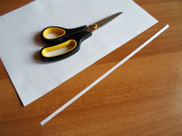 Beaux flocons de neige pour la nouvelle année 2017 avec leurs propres mains de papier - diagrammes et photos en plusieurs étapes. Cours de maître pour les enfants sur de grands flocons de neige en technique origami