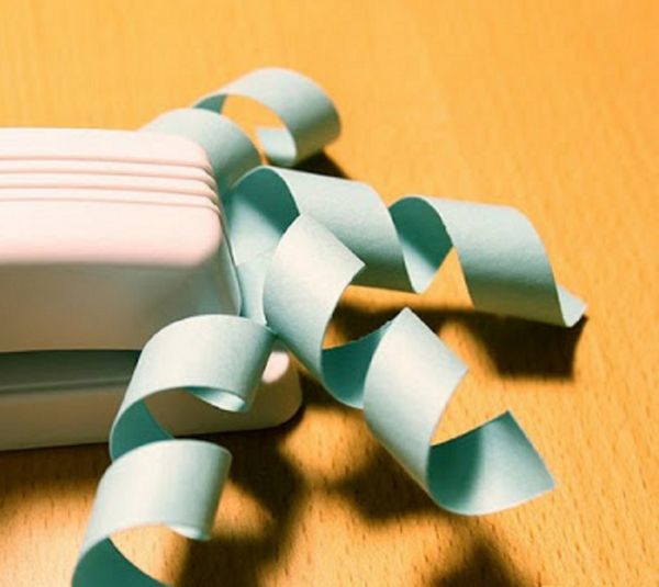 Beaux flocons de neige pour la nouvelle année 2017 avec leurs propres mains de papier - diagrammes et photos en plusieurs étapes. Cours de maître pour les enfants sur de grands flocons de neige en technique origami