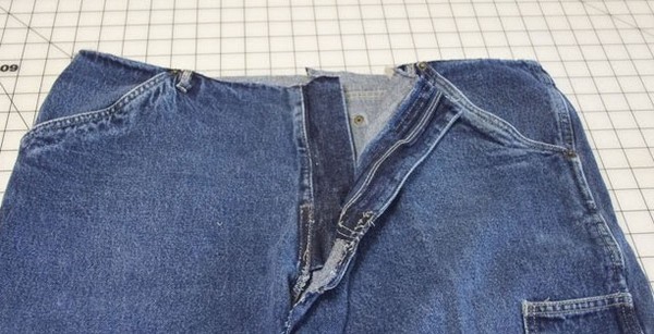 Nous cousons des vêtements pour les femmes enceintes par ses propres mains - une jupe, une robe, un pantalon Nous cousons des vêtements pour les femmes enceintes par ses propres mains - une jupe, une robe, un pantalon