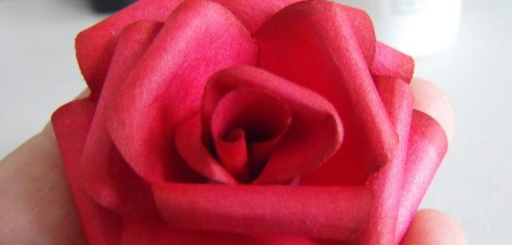 rose en papier