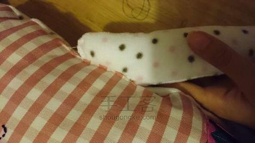 Lapin de peluche avec vos propres mains