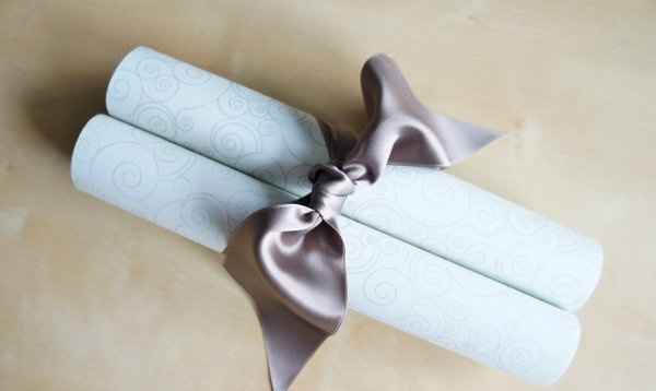 Papier fait à la main le 23 février: une classe de maître étape par étape