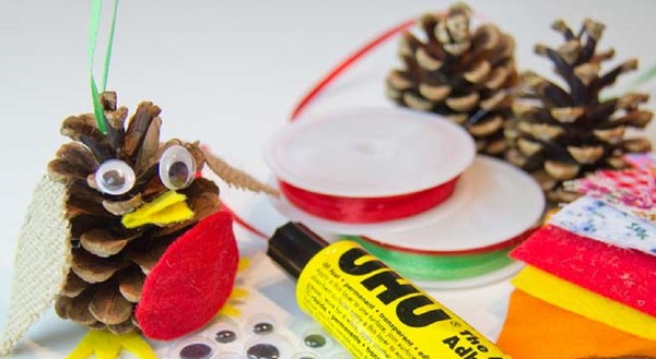 Artisanat "Cadeaux d'Automne" avec leurs propres mains de matériaux naturels pour la maternelle et l'école