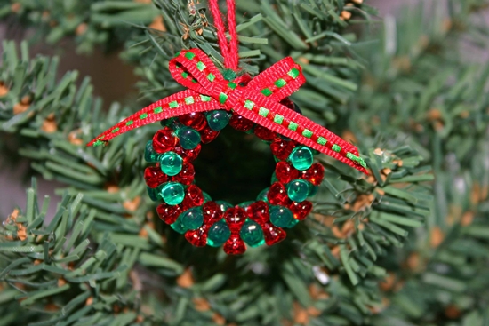 Artisanat de perles pour le Nouvel An: photo, vidéo master-class