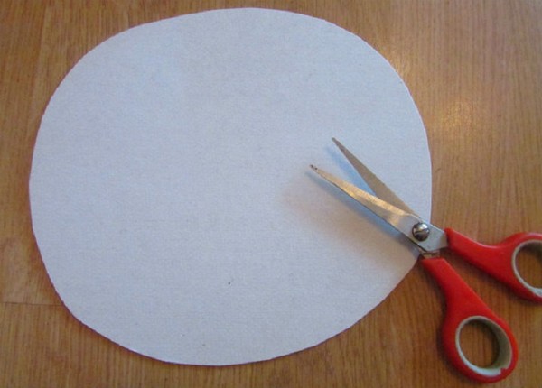 Artisanat de feuilles sur le thème "Automne" avec leurs propres mains pour les écoliers