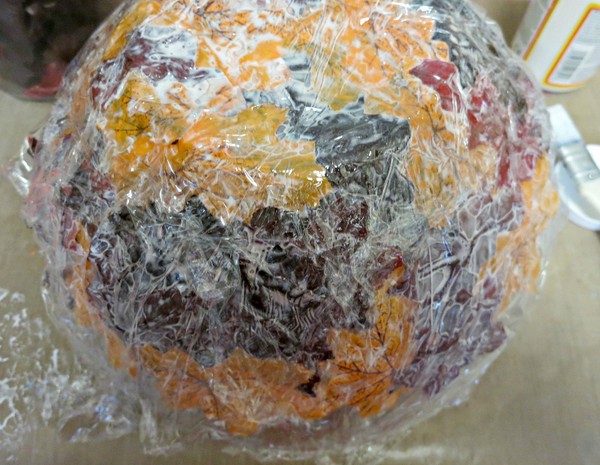 Artisanat de feuilles sur le thème "Automne" avec leurs propres mains pour les écoliers