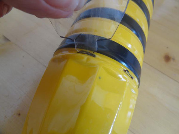 Nouveaux artisanats de bouteilles en plastique avec leurs propres mains pour le jardin et le verger