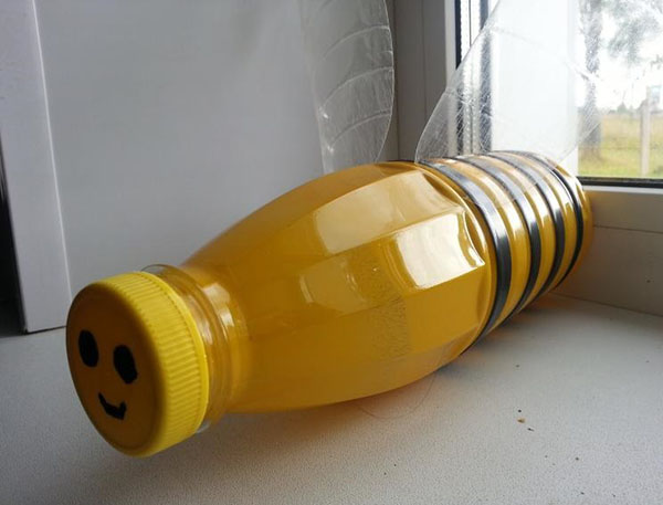 Nouveaux artisanats de bouteilles en plastique avec leurs propres mains pour le jardin et le verger