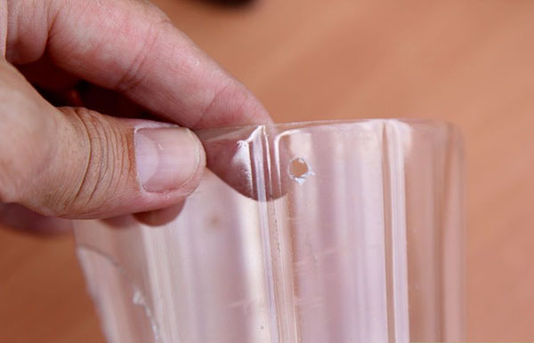 Nouveaux artisanats de bouteilles en plastique avec leurs propres mains pour le jardin et le verger