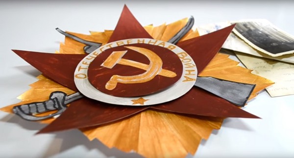 Du coeur: le meilleur artisanat pour le 9 mai pour le concours et l'exposition