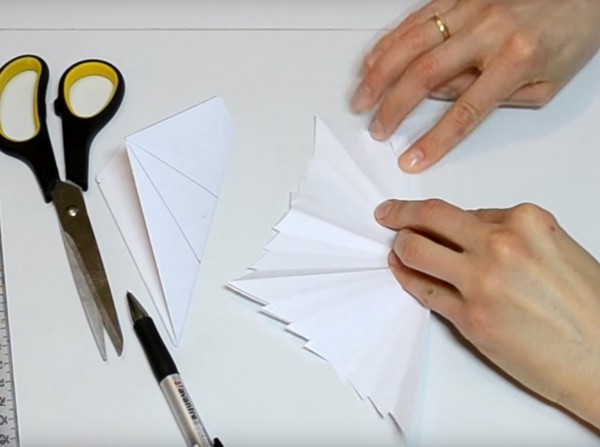 Du coeur: le meilleur artisanat pour le 9 mai pour le concours et l'exposition