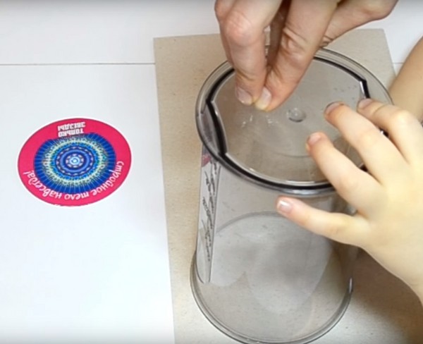 Du coeur: le meilleur artisanat pour le 9 mai pour le concours et l'exposition
