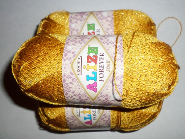 3 écheveaux de fil jaune vif avec lurex
