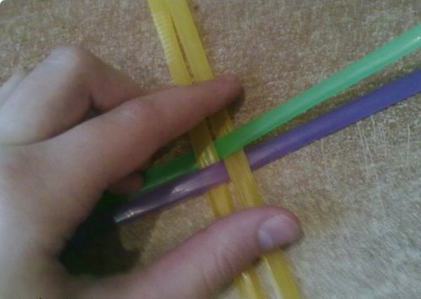 Paniers de tubes à cocktail et de journaux