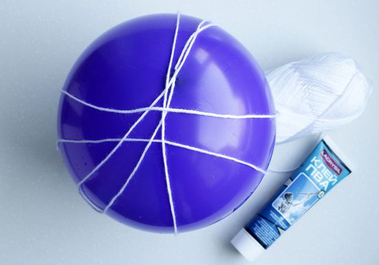 Boule de lampe avec vos mains