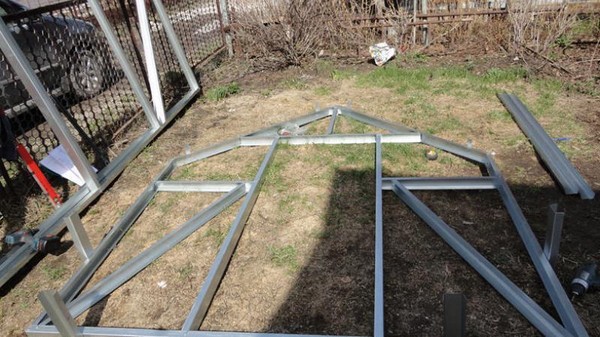 Serre en polycarbonate avec ses propres mains: plans, photos, vidéo