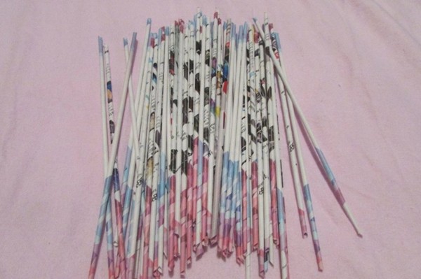 Tissage à partir de tubes de journaux pour les débutants