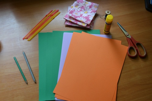 Artisanat d'ici le 9 mai: feu perpétuel du papier par ses propres mains