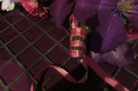 Guirlande de fleurs pour le mariage de leurs propres mains