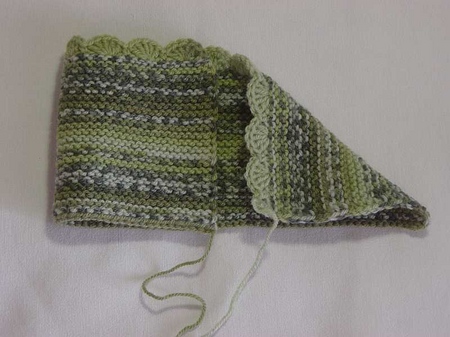 Chaussettes tricotées avec des motifs de propres mains