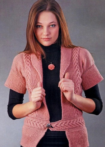 Vestes féminines tricotées avec leurs propres mains