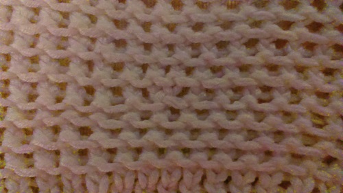 Blouse d'été ajourée "Romance d'été" avec des aiguilles à tricoter