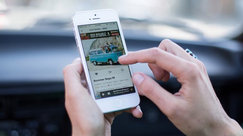 l'argent sur le téléphone via Internet
