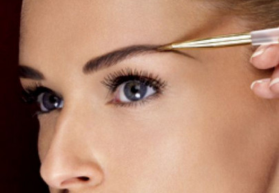 Comment faire les yeux plus avec du maquillage
