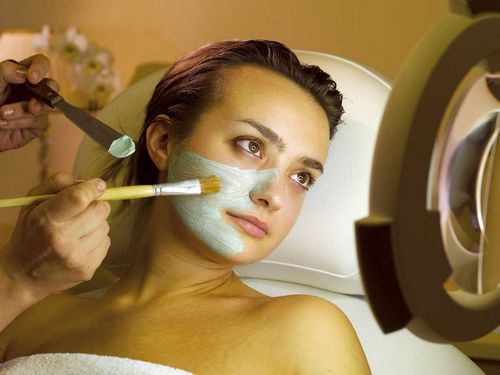 Qu'est-ce que le peeling chimique? 