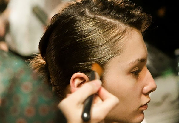 Cvetomania: TOP-3 signifie pour les boucles teints provisoirement