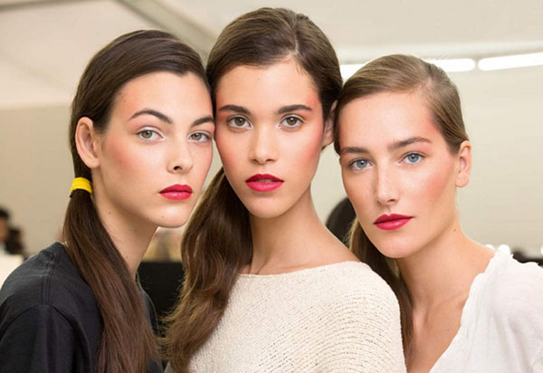 Maquillage efficace le 8 mars: Secrets of Chanel