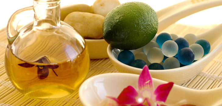 Huiles essentielles pour la peau du visage - soin doux à l'aide d'ingrédients naturels