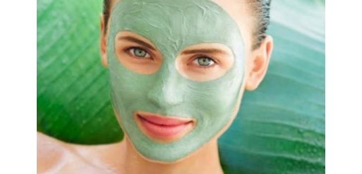 Masques pour peaux mixtes: variétés et séquence d'application