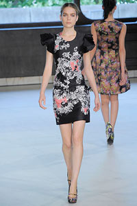 Robe avec impression multicolore Robe avec impression multicolore