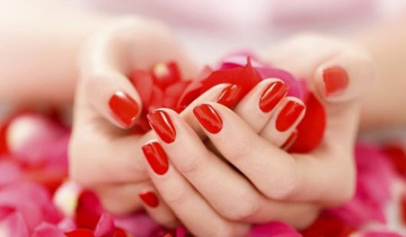Berry et nuances de vin de vernis à ongles