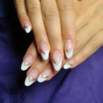 Extensions d'ongles: gel ou acrylique?