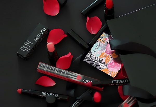 Maquillage festif avec une collection décorative Artdeco Hypnotic Blossom