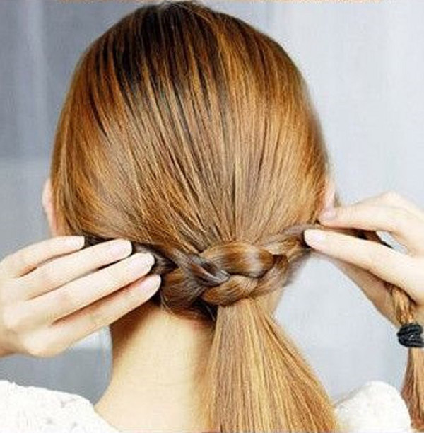 Coiffures pour les filles de leurs propres mains pour le Nouvel An 2017 Coq - des idées pour les cheveux courts, moyens et longs, des photos et des vidéos étape par étape