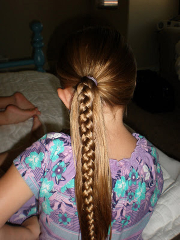 Coiffures pour les filles de leurs propres mains pour le Nouvel An 2017 Coq - des idées pour les cheveux courts, moyens et longs, des photos et des vidéos étape par étape