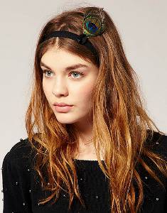 Coiffures avec un bandage pour les cheveux