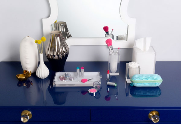 Rose, azur et crème: Collection de maquillage Clinique + Jonathan Adler 2017