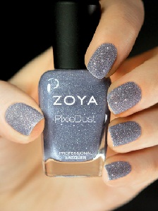 Couleur à la mode du vernis à ongles printemps-été 2013