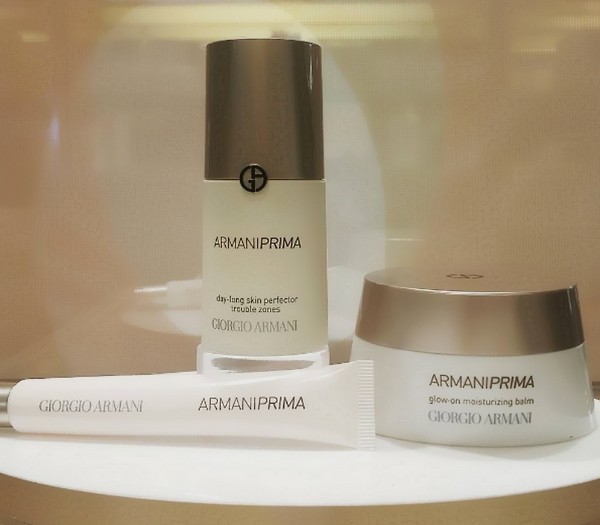 Perfection: de nouveaux produits pour les soins de la peau Armani Prima