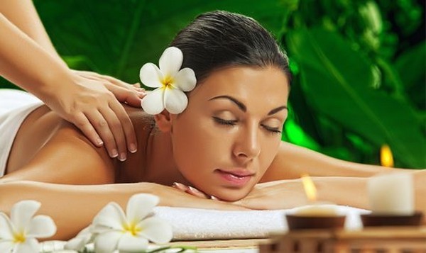 Force et harmonie de la vie: Massage thaïlandais au SPA-salon Banyan Tree