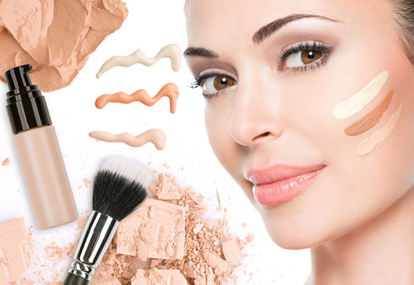 La technique du maquillage correct: quatre règles d'artistes maquilleurs